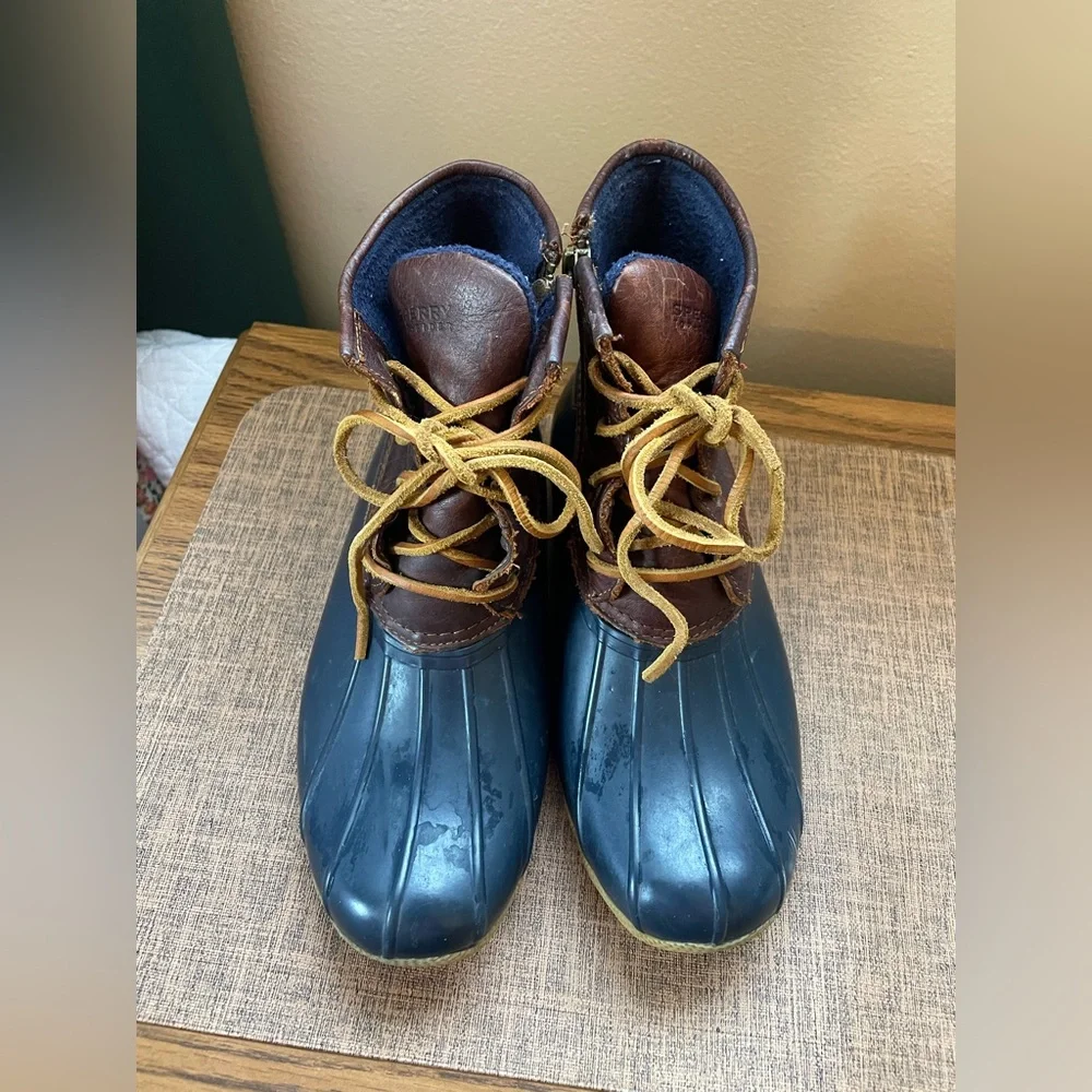 Sperry Leather Women's Saltwater Duck Boots Size 7.5 Weatherproof Winter Boots
